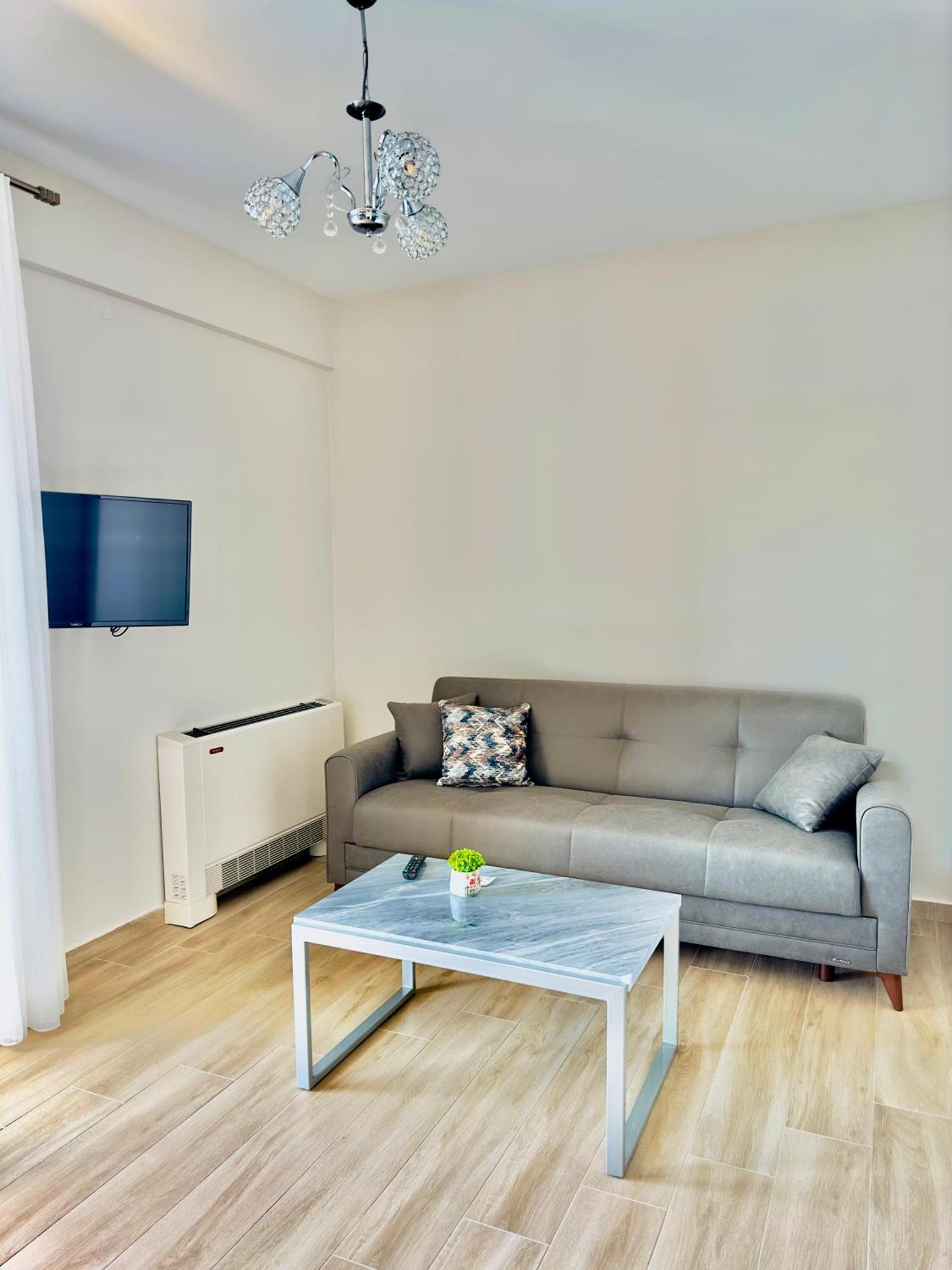 Bluish 3a Apartment